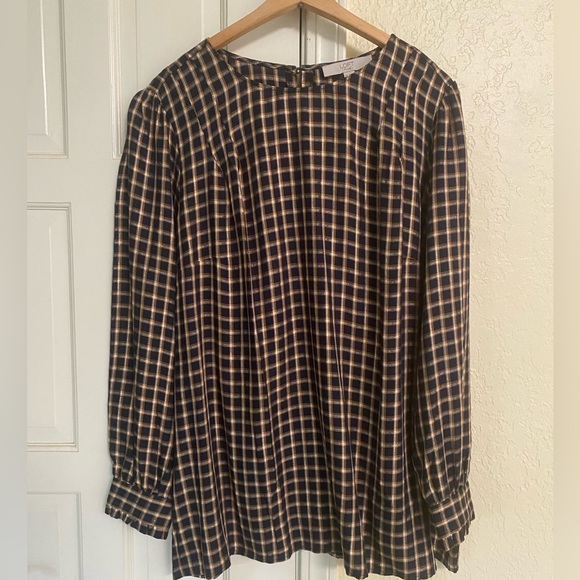 NWT Loft PLUS Shimmer Plaid Pleated Blouse Forever Navy Gold 16 - Picture 2 of 7